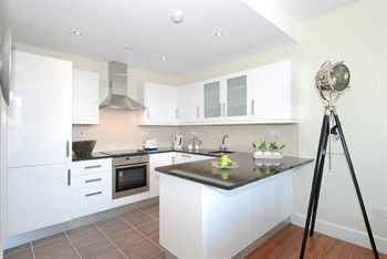 Baggotrath House Apartments, Newbridge Ave, Dublin 4 Buitenkant foto