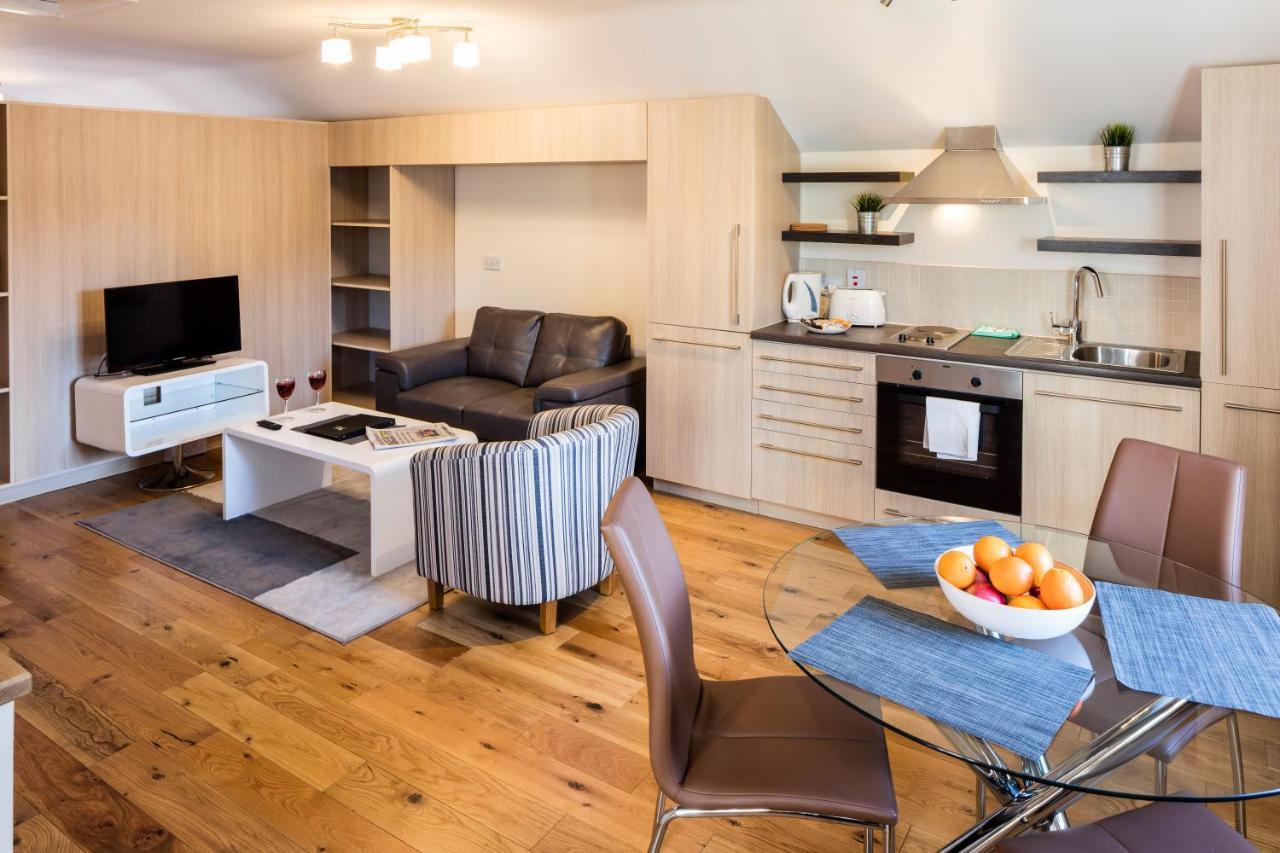 Baggotrath House Apartments, Newbridge Ave, Dublin 4 Buitenkant foto