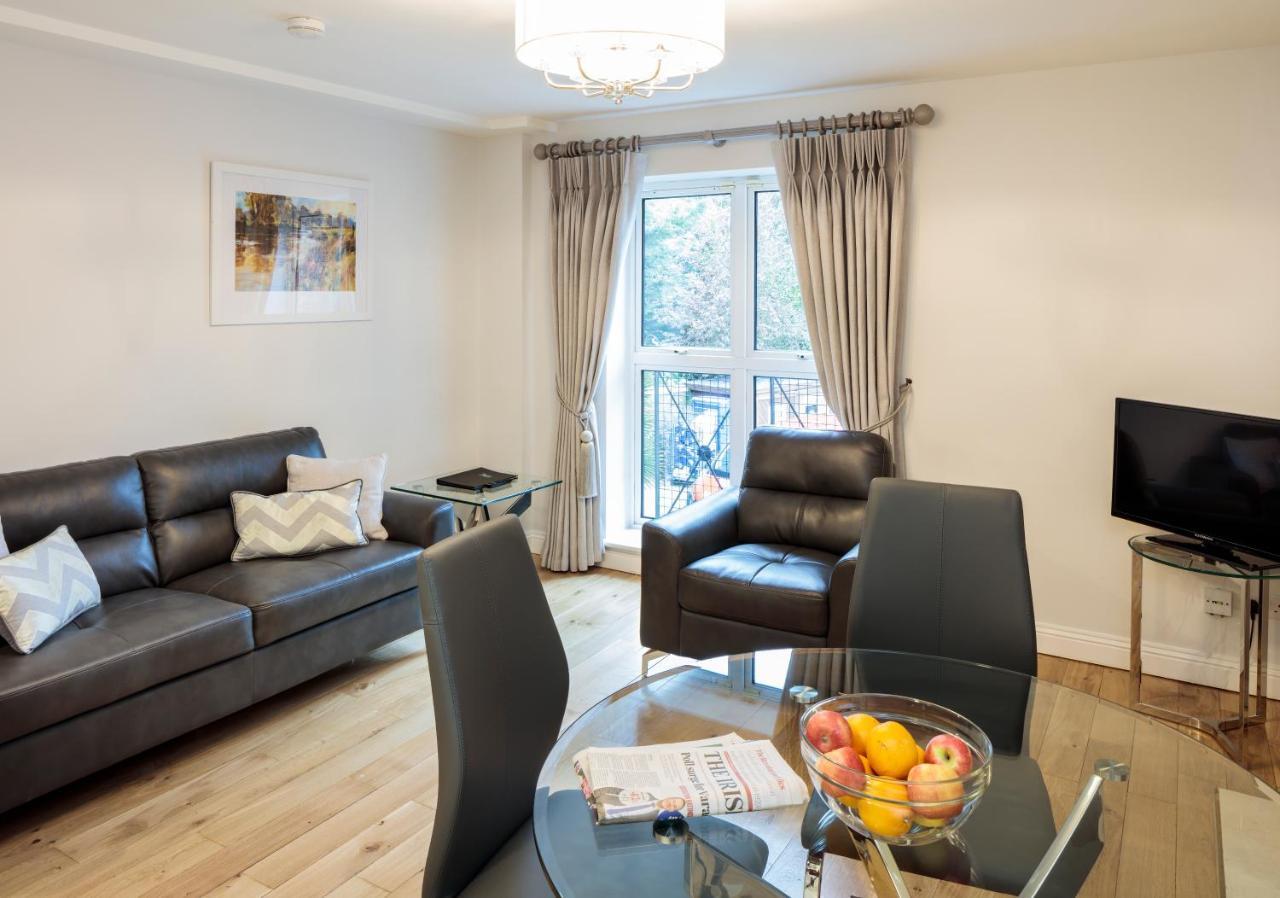 Baggotrath House Apartments, Newbridge Ave, Dublin 4 Buitenkant foto