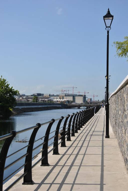 Baggotrath House Apartments, Newbridge Ave, Dublin 4 Buitenkant foto