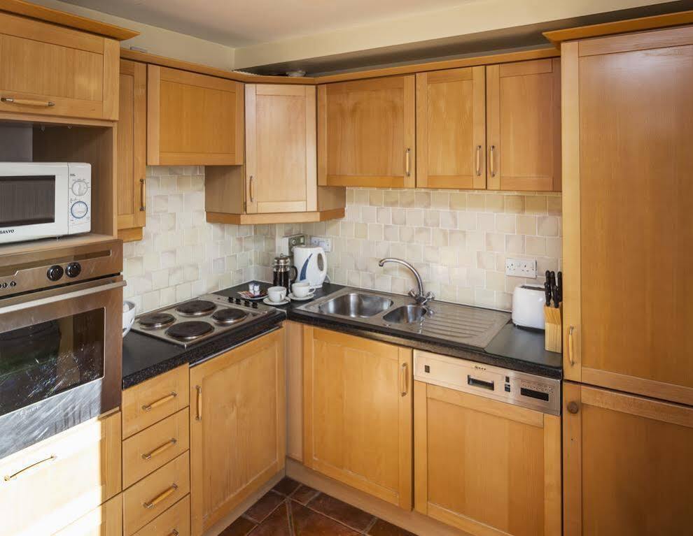Baggotrath House Apartments, Newbridge Ave, Dublin 4 Buitenkant foto